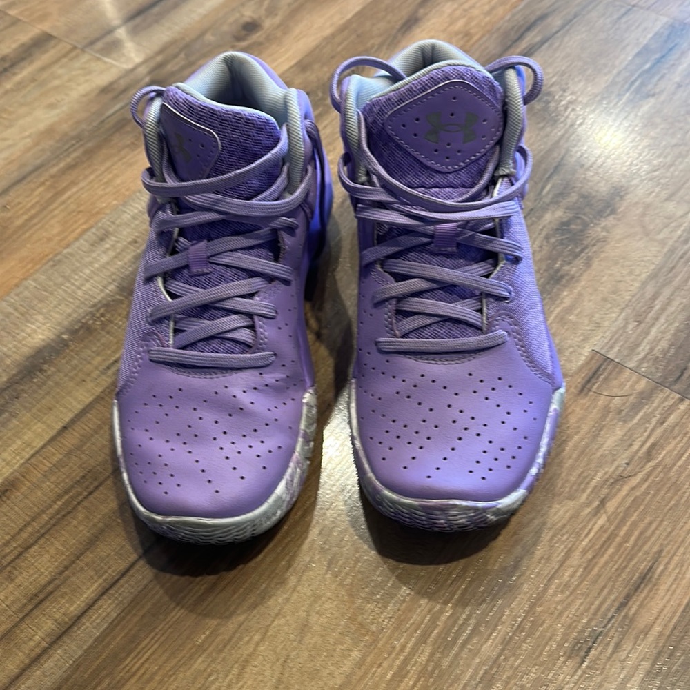Girls UA basketball shoes